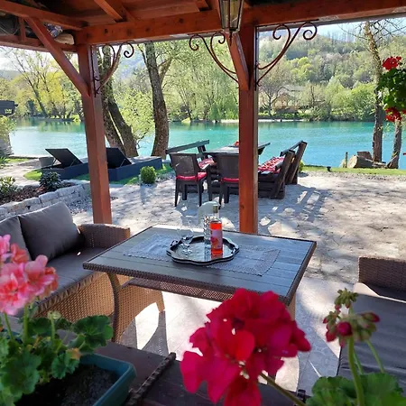 Bosanska Kuca Emina Villa Bihac Exterior photo